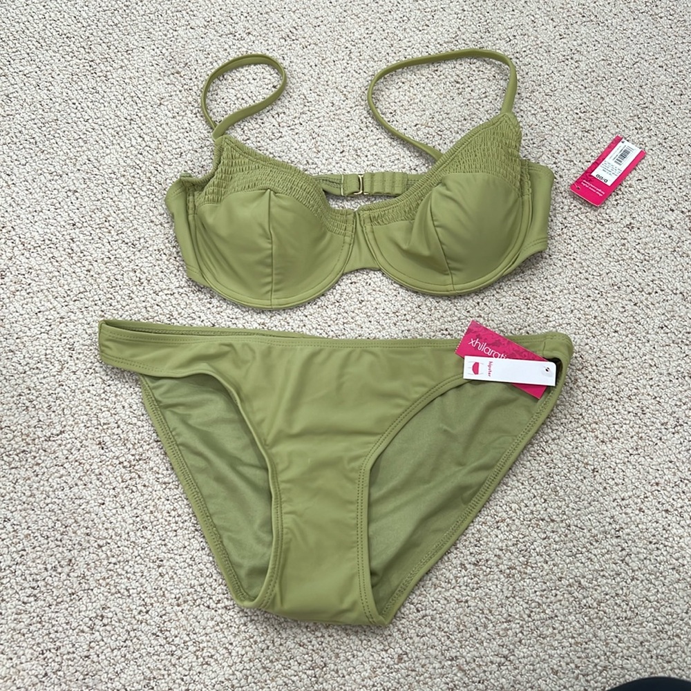 Xhilaration bikini top and bottom set